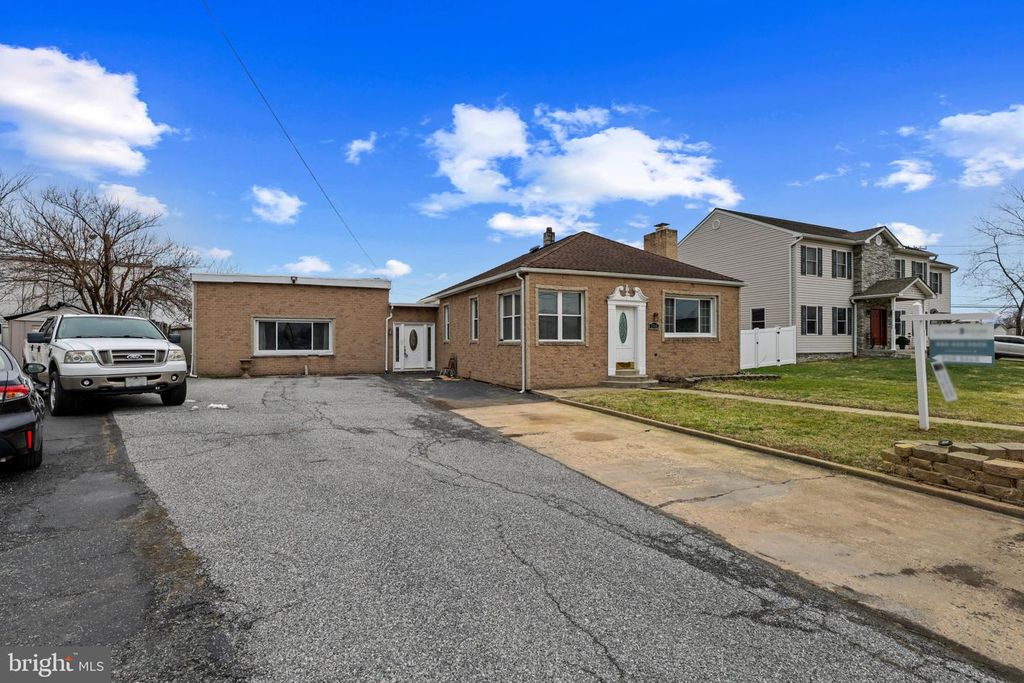 2705 DELK CT, Baltimore, MD 21222