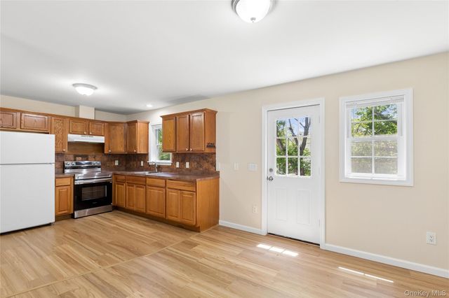 762 Bourdois Avenue, Bellport, NY 11713