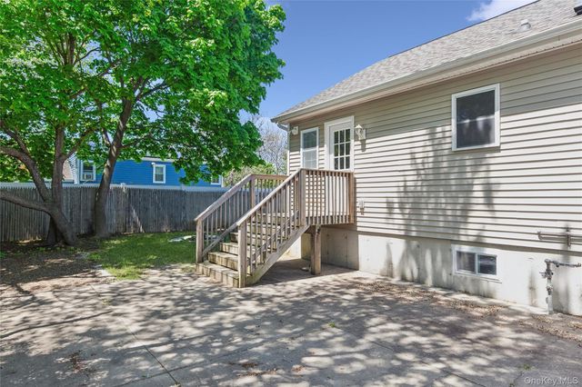 762 Bourdois Avenue, Bellport, NY 11713