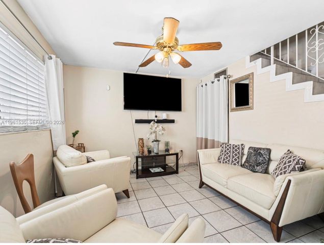 3056 NW 15th St 201, Miami, FL 33125