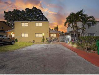 3056 NW 15th St 201, Miami, FL 33125
