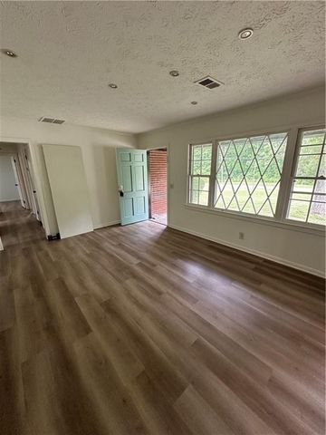 393 Old Acworth Road, Dallas, GA 30132
