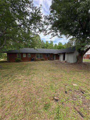 393 Old Acworth Road, Dallas, GA 30132