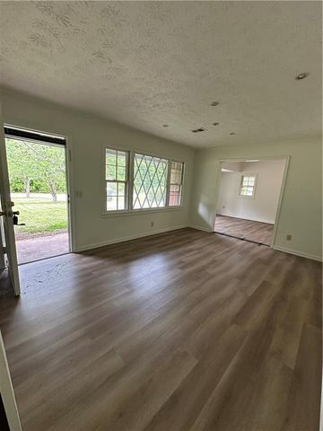 393 Old Acworth Road, Dallas, GA 30132