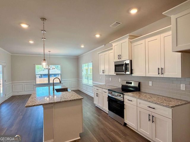513 Creek Road, Cornelia, GA 30531