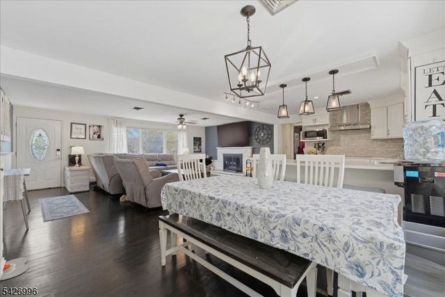 9 Hartung Ave, Riverdale Boro, NJ 07457