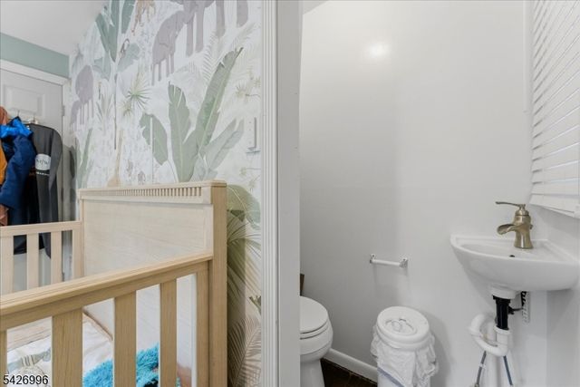 9 Hartung Ave, Riverdale Boro, NJ 07457