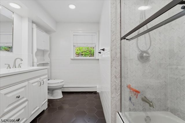 9 Hartung Ave, Riverdale Boro, NJ 07457