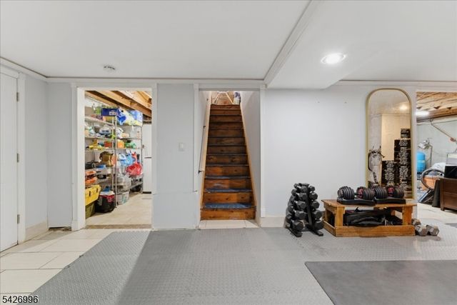 9 Hartung Ave, Riverdale Boro, NJ 07457
