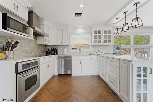 9 Hartung Ave, Riverdale Boro, NJ 07457