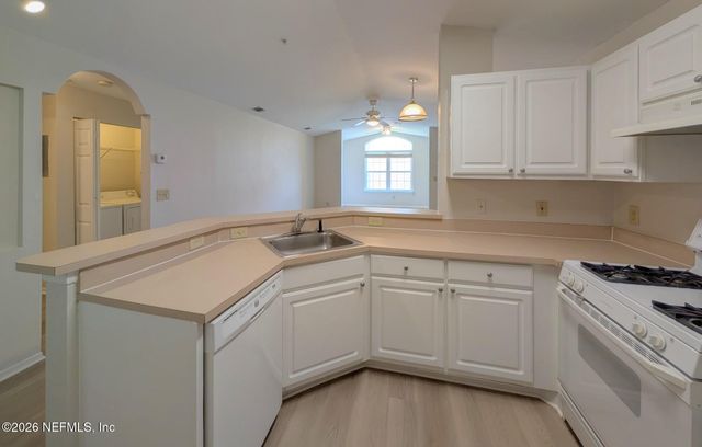 13810 SUTTON PARK Drive N 535, Jacksonville, FL 32224