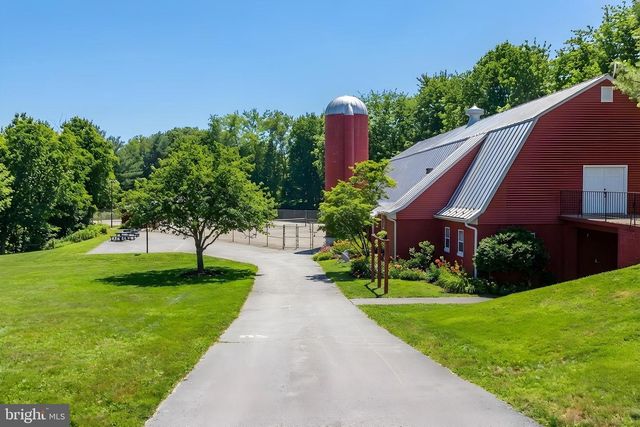 10500 COVING CROSS LN, Vienna, VA 22182