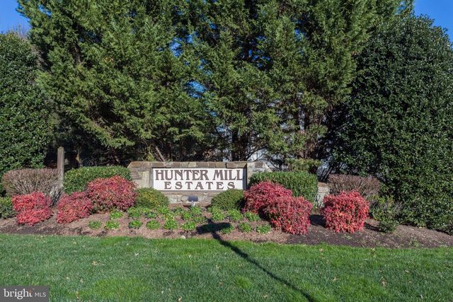 10500 COVING CROSS LN, Vienna, VA 22182