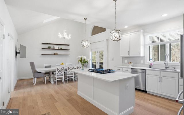 10500 COVING CROSS LN, Vienna, VA 22182