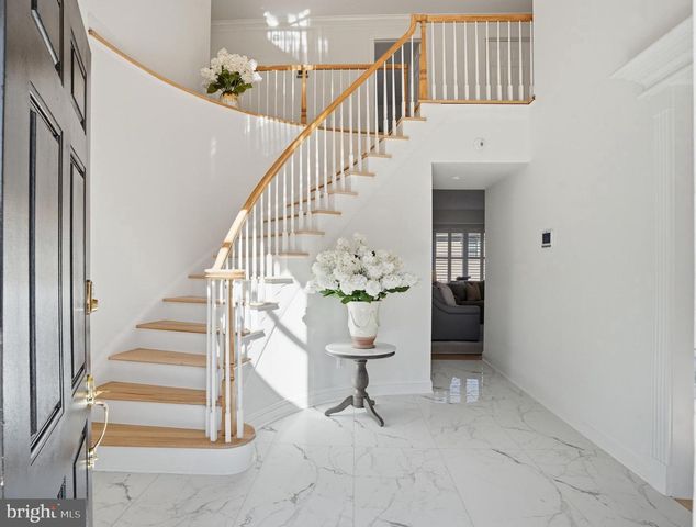 10500 COVING CROSS LN, Vienna, VA 22182