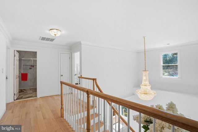 10500 COVING CROSS LN, Vienna, VA 22182