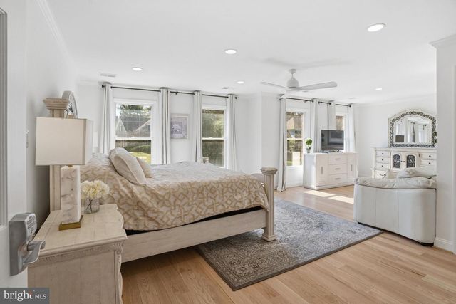 10500 COVING CROSS LN, Vienna, VA 22182