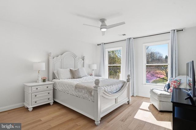 10500 COVING CROSS LN, Vienna, VA 22182