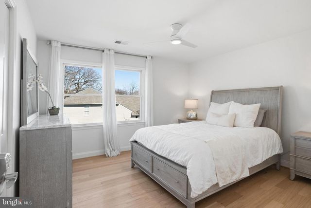 10500 COVING CROSS LN, Vienna, VA 22182