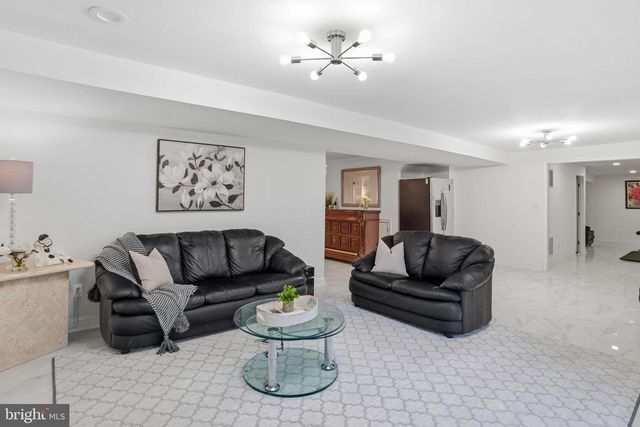 10500 COVING CROSS LN, Vienna, VA 22182