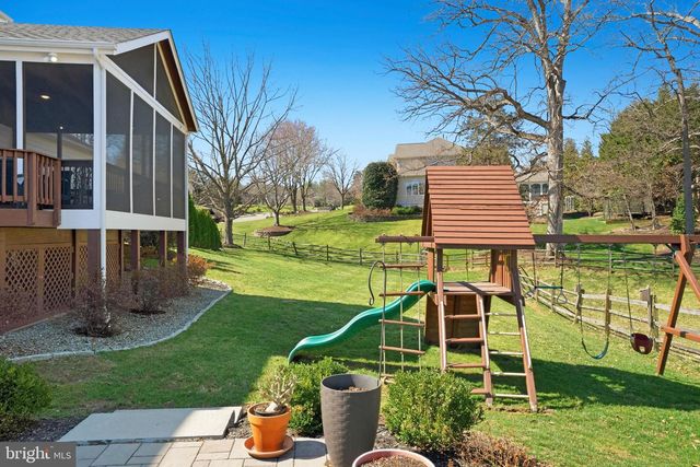 10500 COVING CROSS LN, Vienna, VA 22182