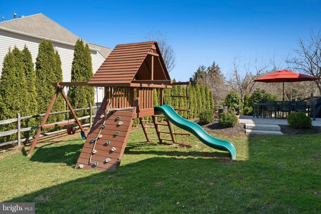 10500 COVING CROSS LN, Vienna, VA 22182