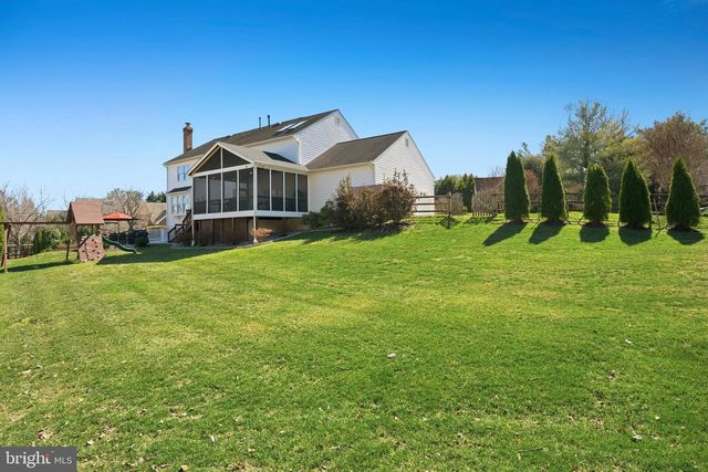 10500 COVING CROSS LN, Vienna, VA 22182