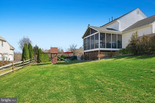 10500 COVING CROSS LN, Vienna, VA 22182