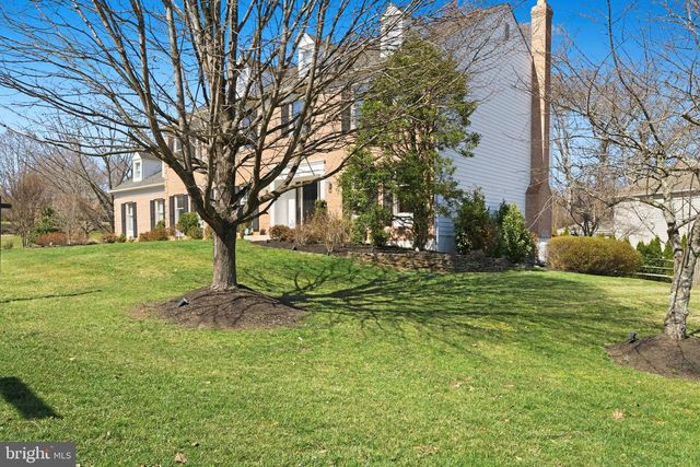 10500 COVING CROSS LN, Vienna, VA 22182