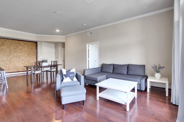 300 St Joseph Parkway 318, Houston, TX 77002