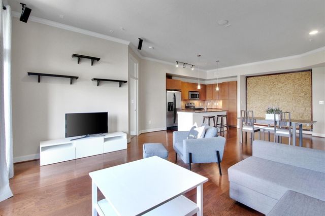 300 St Joseph Parkway 318, Houston, TX 77002