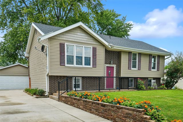 516 12th Avenue NW, Altoona, IA 50009