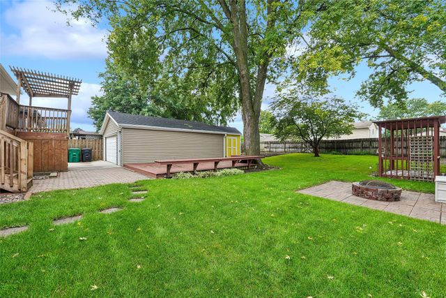 516 12th Avenue NW, Altoona, IA 50009