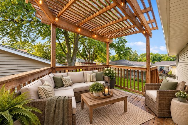 516 12th Avenue NW, Altoona, IA 50009