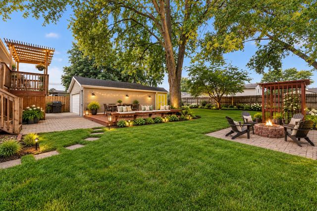 516 12th Avenue NW, Altoona, IA 50009