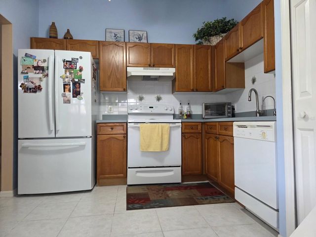 2970 NEWMARK DRIVE, Deltona, FL 32738