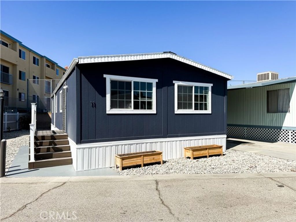 2436 Lomita Boulevard 11, Lomita, CA 90717