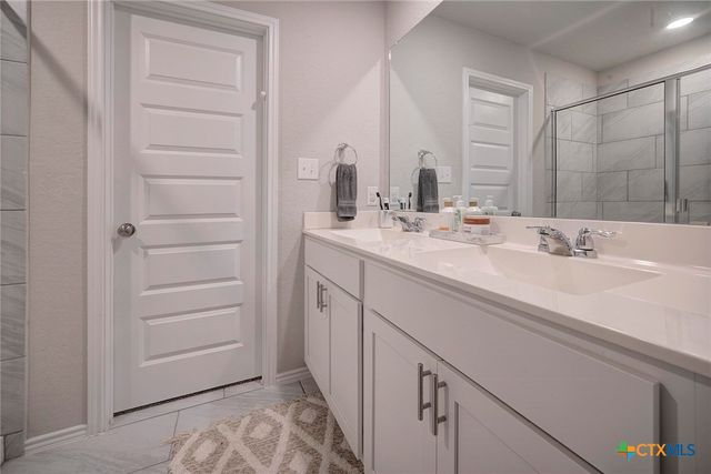 152 Honey Oak Lane, New Braunfels, TX 78130