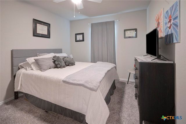 152 Honey Oak Lane, New Braunfels, TX 78130