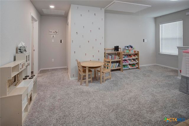 152 Honey Oak Lane, New Braunfels, TX 78130