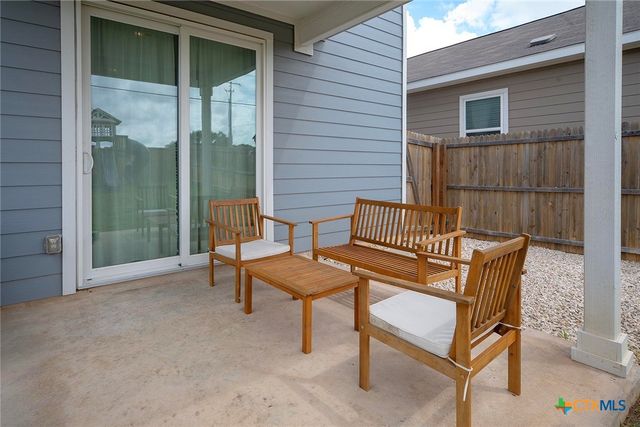 152 Honey Oak Lane, New Braunfels, TX 78130