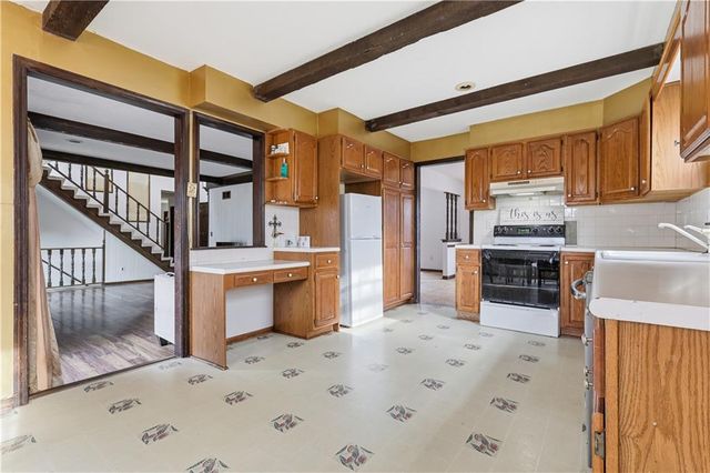 7922 N Northwood Road, Kansas City, MO 64151