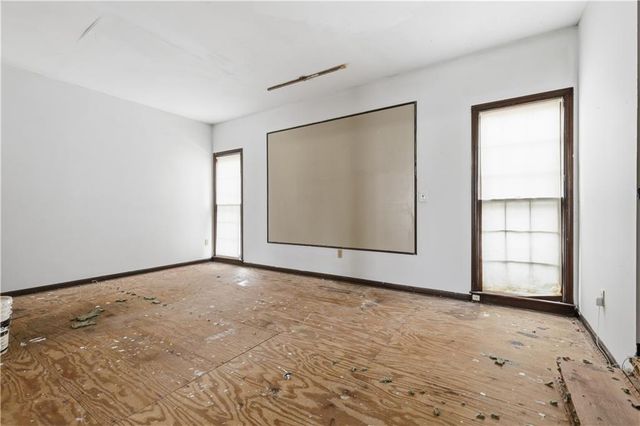 7922 N Northwood Road, Kansas City, MO 64151