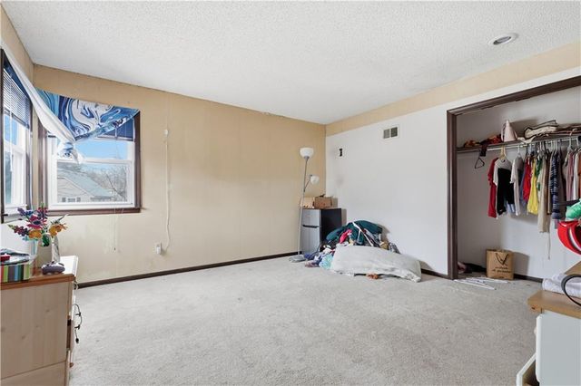 7922 N Northwood Road, Kansas City, MO 64151