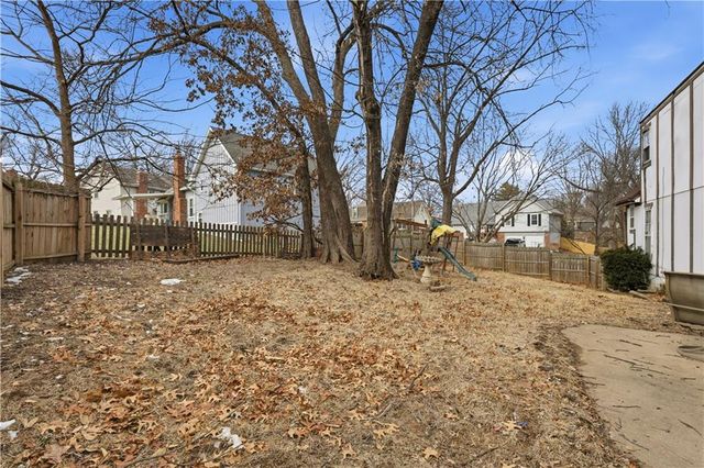 7922 N Northwood Road, Kansas City, MO 64151