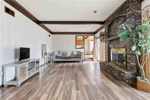 7922 N Northwood Road, Kansas City, MO 64151