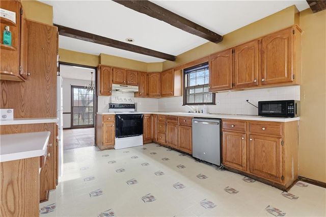 7922 N Northwood Road, Kansas City, MO 64151