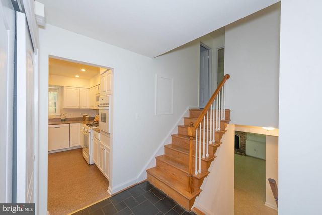 16413 GRANDE VISTA DR, Rockville, MD 20855