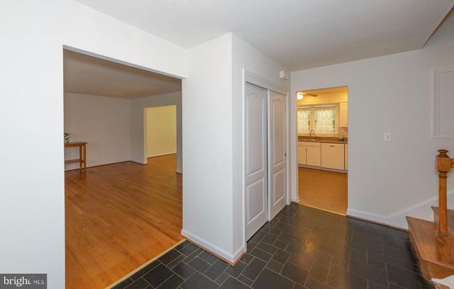16413 GRANDE VISTA DR, Rockville, MD 20855