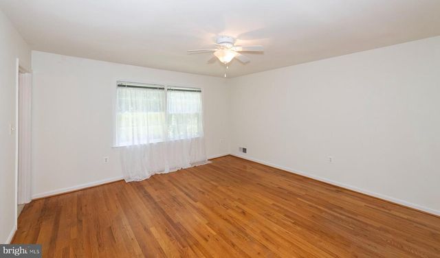 16413 GRANDE VISTA DR, Rockville, MD 20855